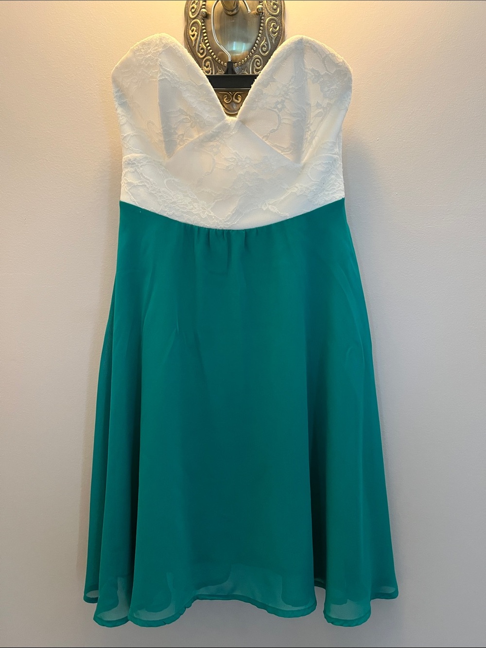 Solemio Strapless Two-Tone Lace Bodice Dress in White and Teal